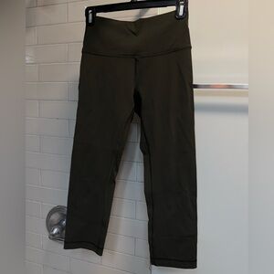 Lululemon olive green 21” crop leggings